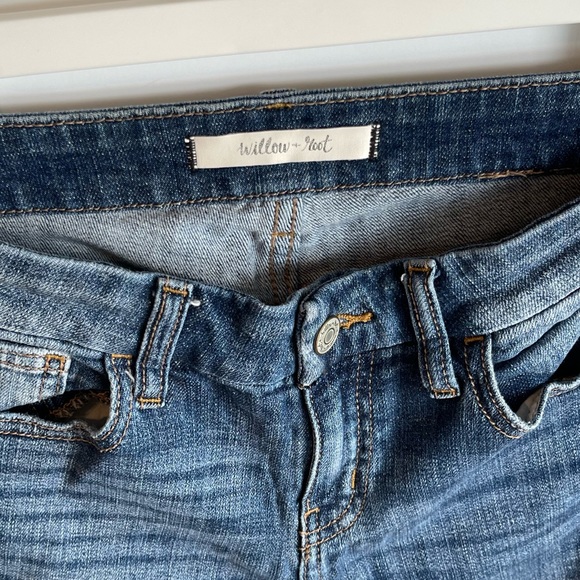 Willow & Root Distressed Jeans Size: 25 Ankle skinny Mid Rise - Picture 2 of 5